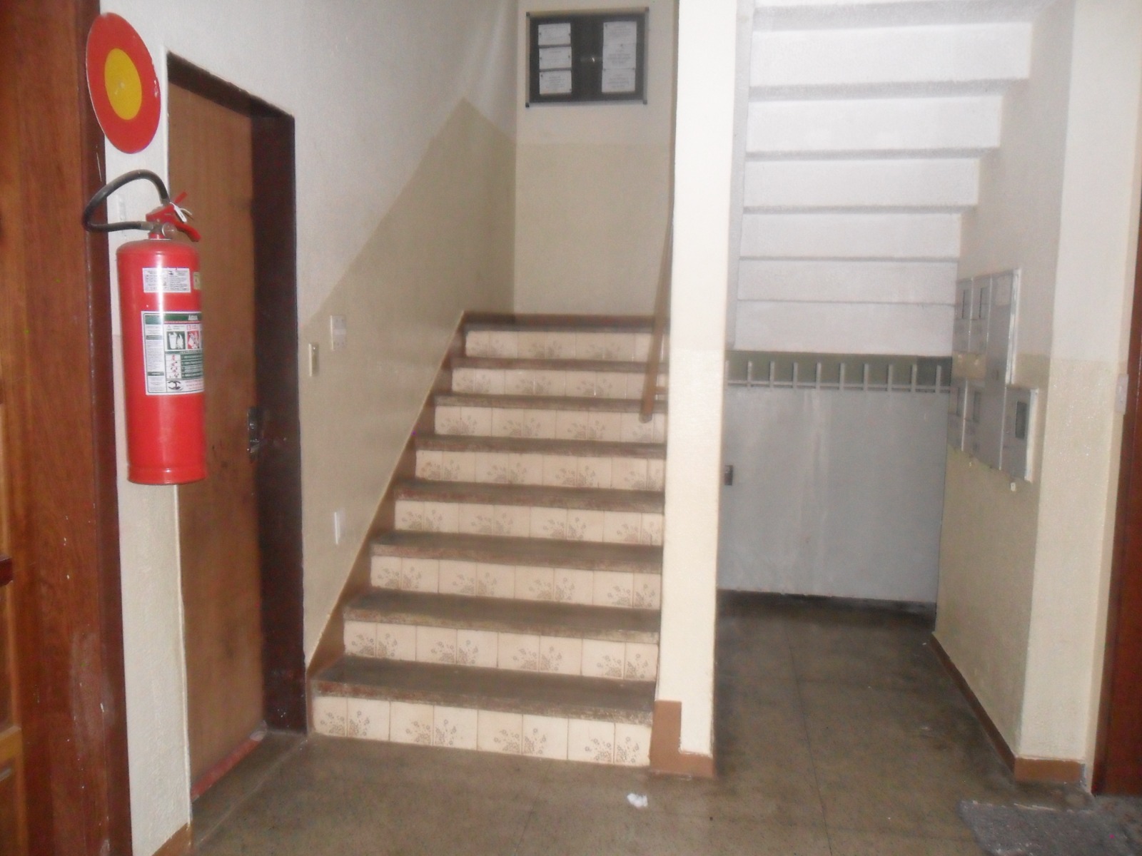 Aluga-se ótimo apartamento com dois quartos, no bairro Morada da Serra, Sabará-MG