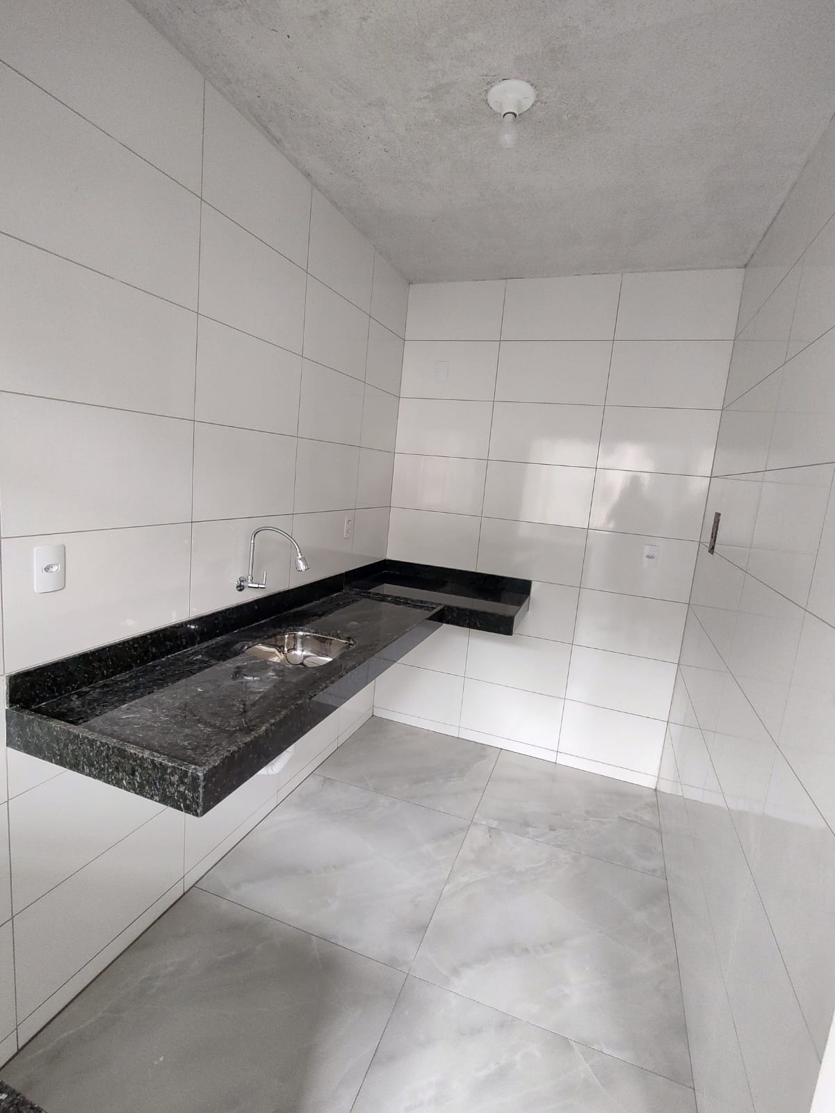 Aluga-se ótimo apartamento com dois quartos, no bairro Morada da Serra, Sabará-MG