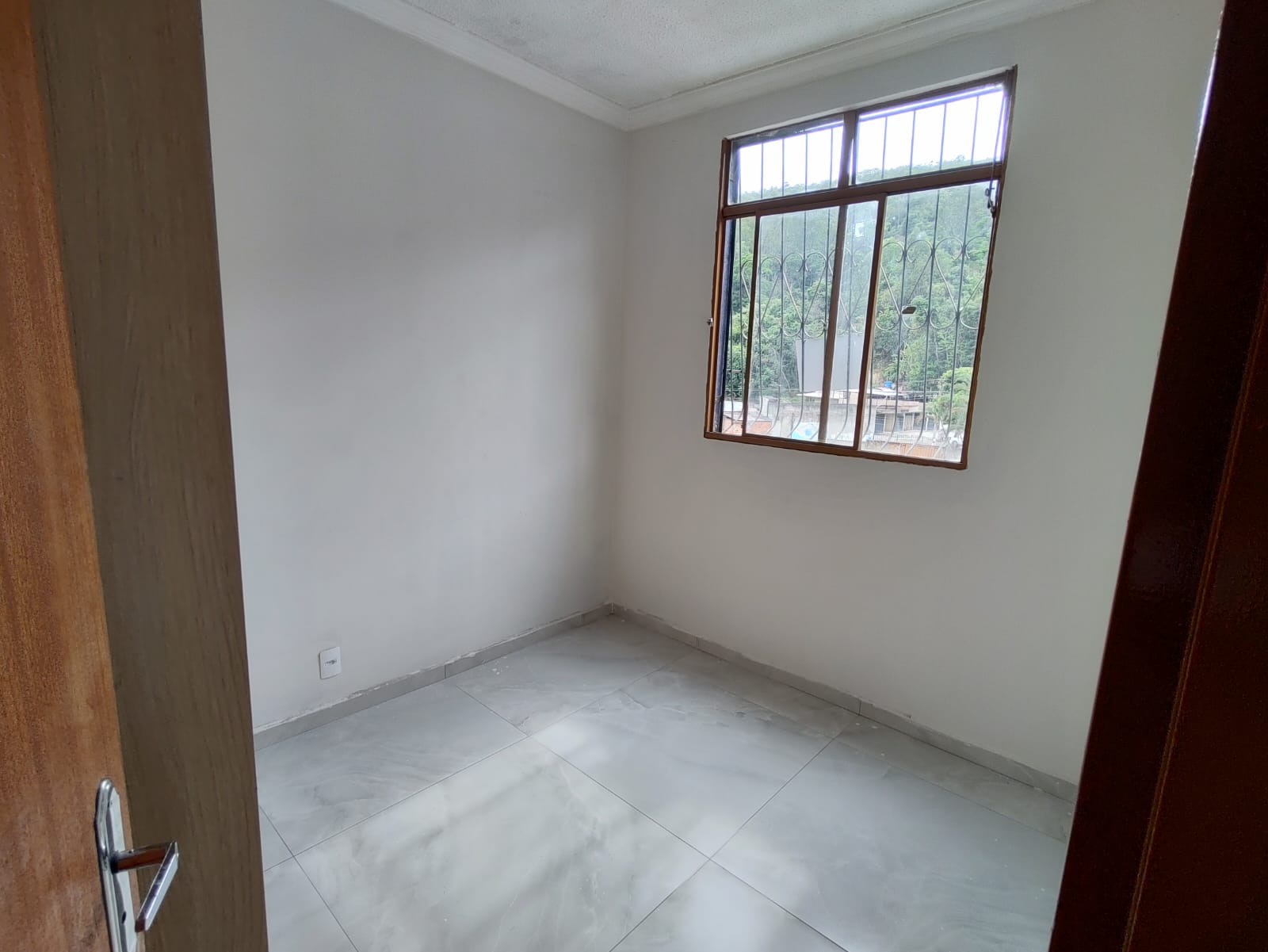 Aluga-se ótimo apartamento com dois quartos, no bairro Morada da Serra, Sabará-MG