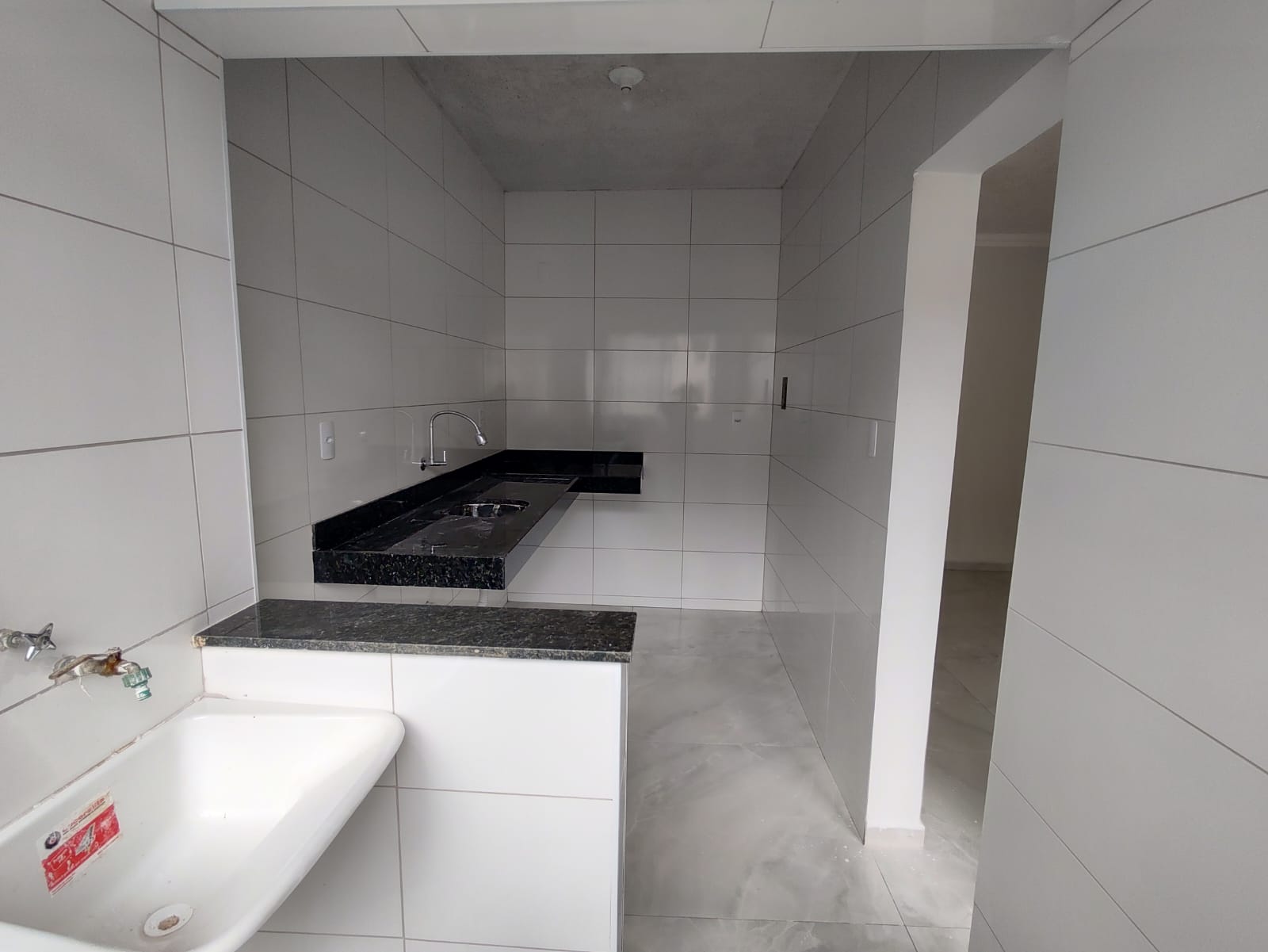 Aluga-se ótimo apartamento com dois quartos, no bairro Morada da Serra, Sabará-MG