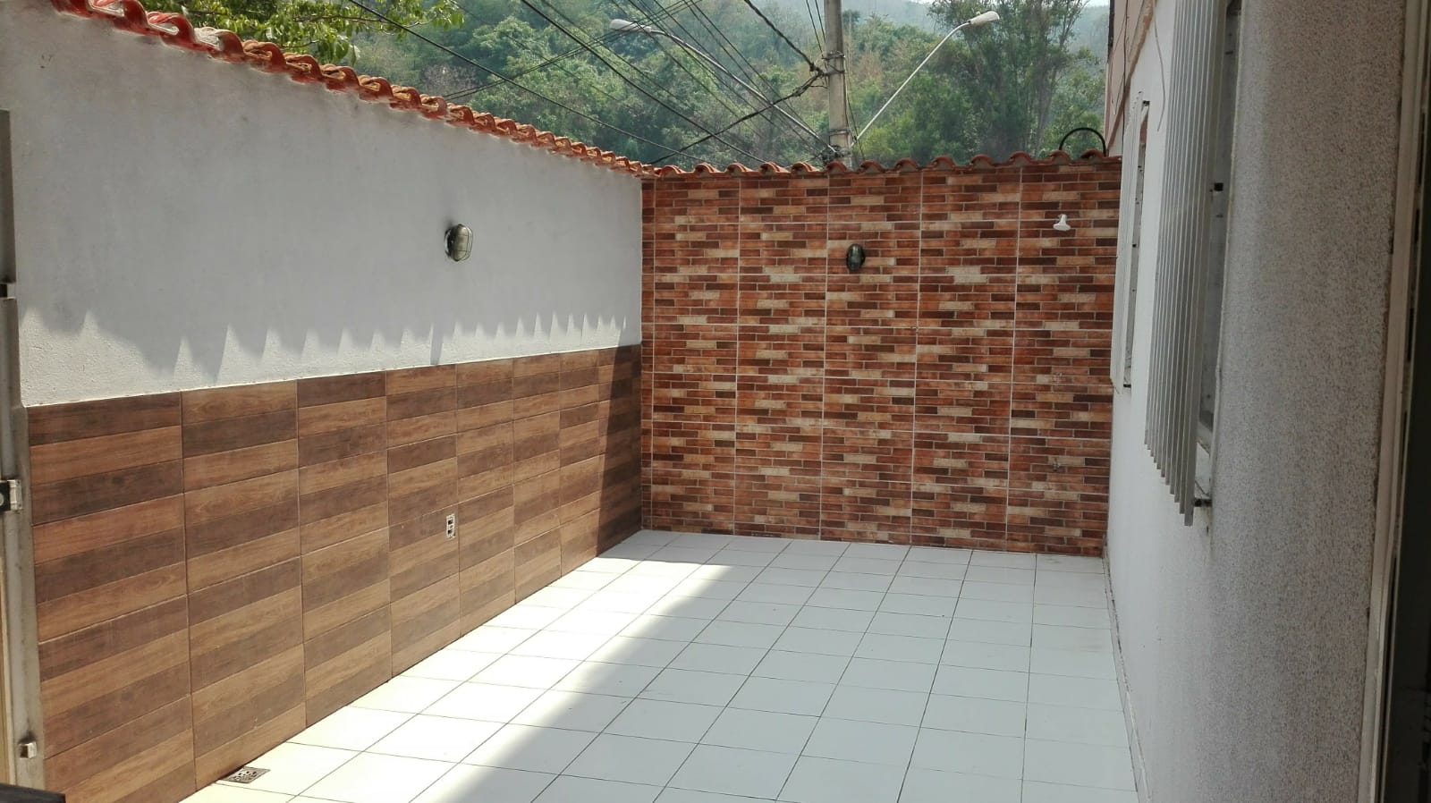 Vende-se ótimo apartamento com 02 quartos, área privativa, 01 vaga de garagem, Condomínio Mangueiras, Sabará- MG 