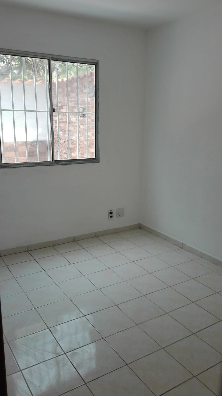 Vende-se ótimo apartamento com 02 quartos, área privativa, 01 vaga de garagem, Condomínio Mangueiras, Sabará- MG 