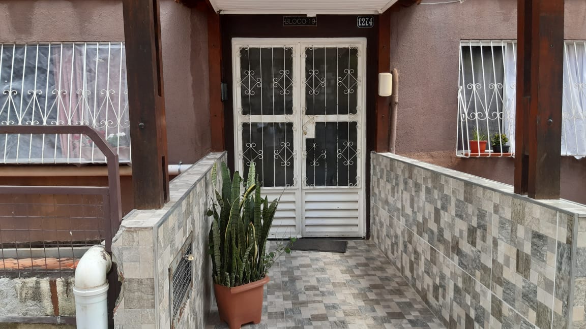 Vende-se excelente apartamento com 03 quartos,  área privativa , 1 vaga de garagem , Conjunto residencial Mangueiras, Sabará-MG.