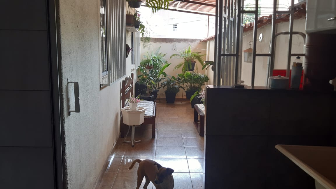 Vende-se excelente apartamento com 03 quartos,  área privativa , 1 vaga de garagem , Conjunto residencial Mangueiras, Sabará-MG.