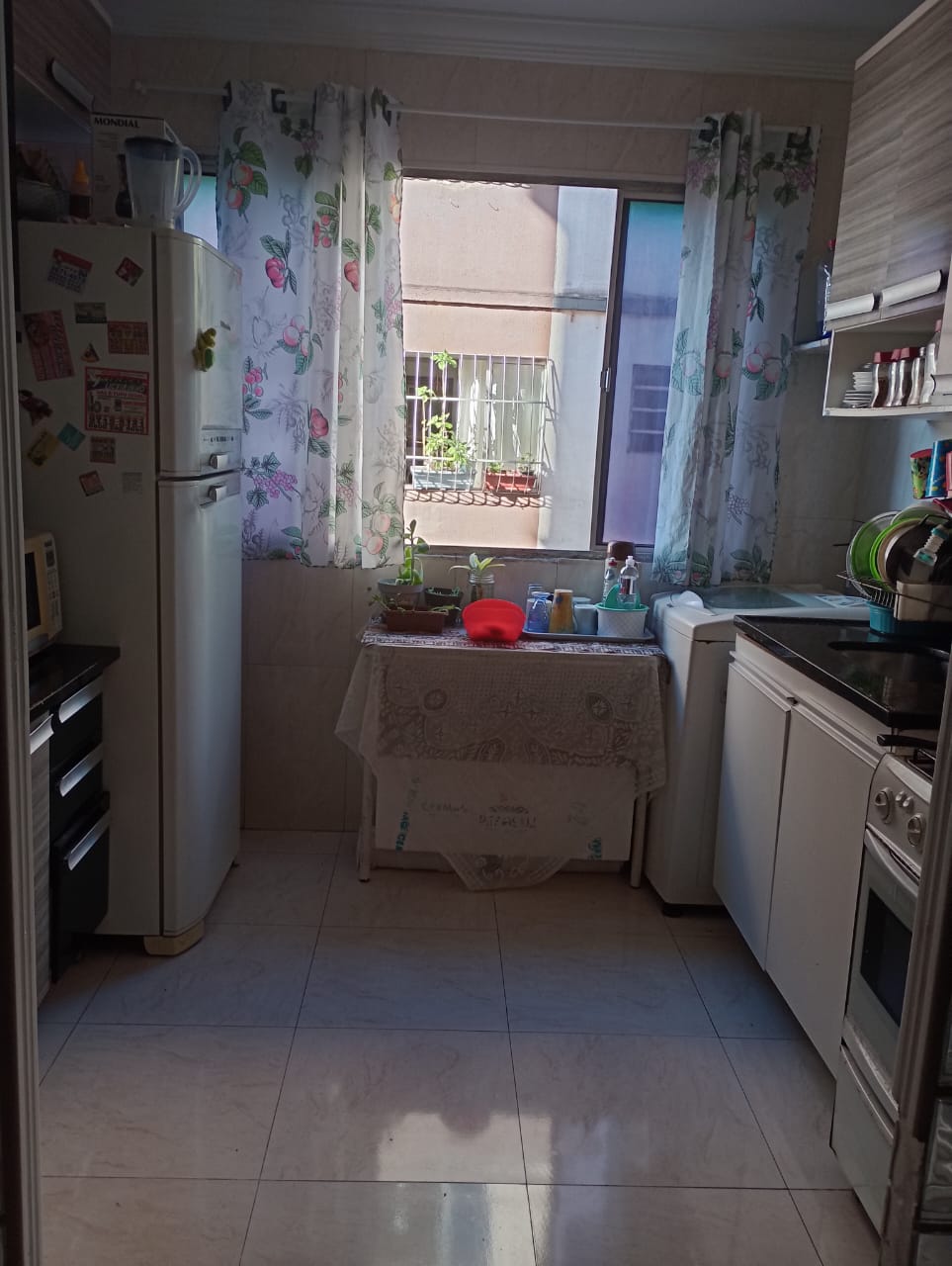 Vende-se excelente apartamento com 03 quartos 1 vaga de garagem , Conjunto residencial Mangueiras, Sabará-MG