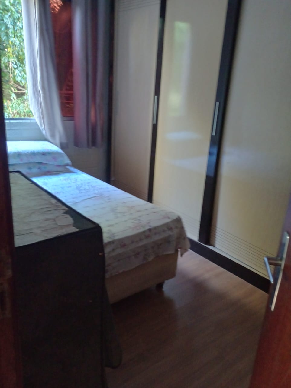 Vende-se excelente apartamento com 03 quartos 1 vaga de garagem , Conjunto residencial Mangueiras, Sabará-MG