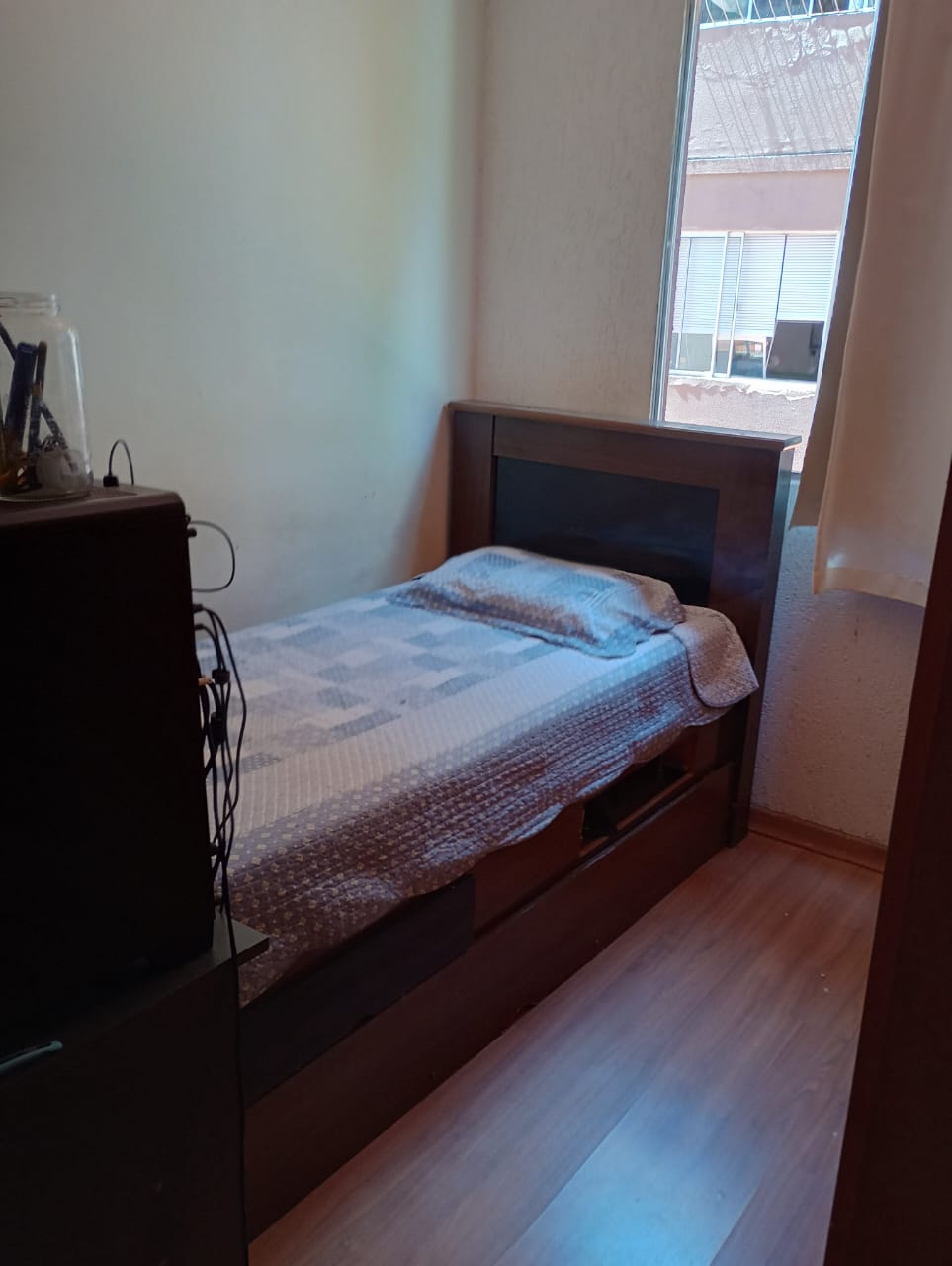Vende-se excelente apartamento com 03 quartos 1 vaga de garagem , Conjunto residencial Mangueiras, Sabará-MG