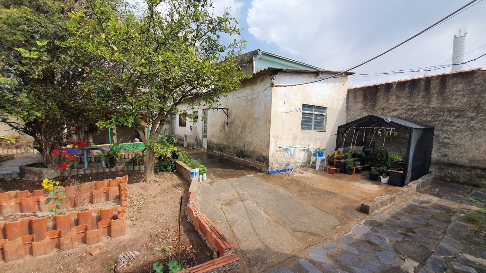 Casa antiga, ponto comercial a venda ou troca em Vila Pedroso Votorantim SP