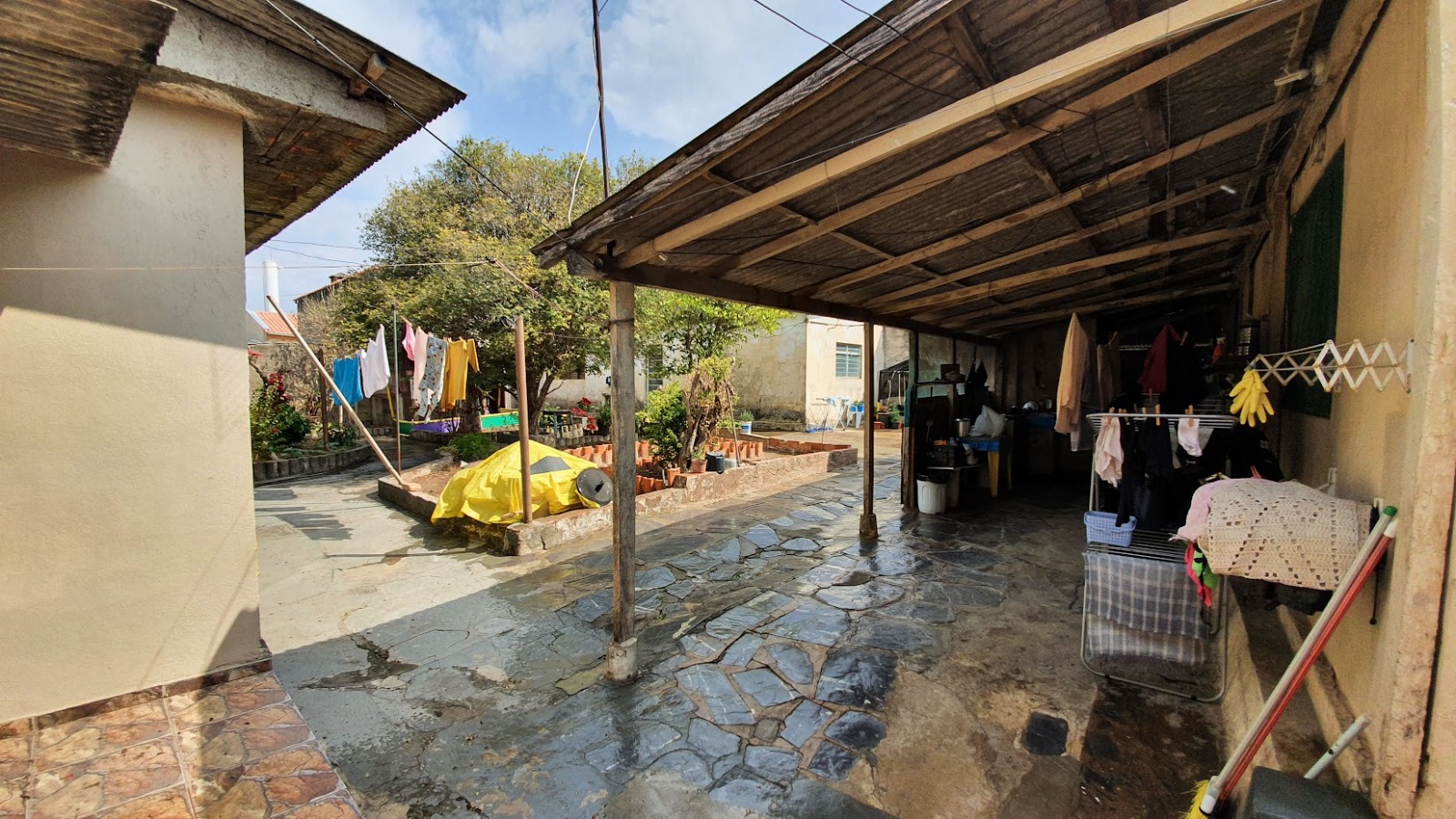 Casa antiga, ponto comercial a venda ou troca em Vila Pedroso Votorantim SP