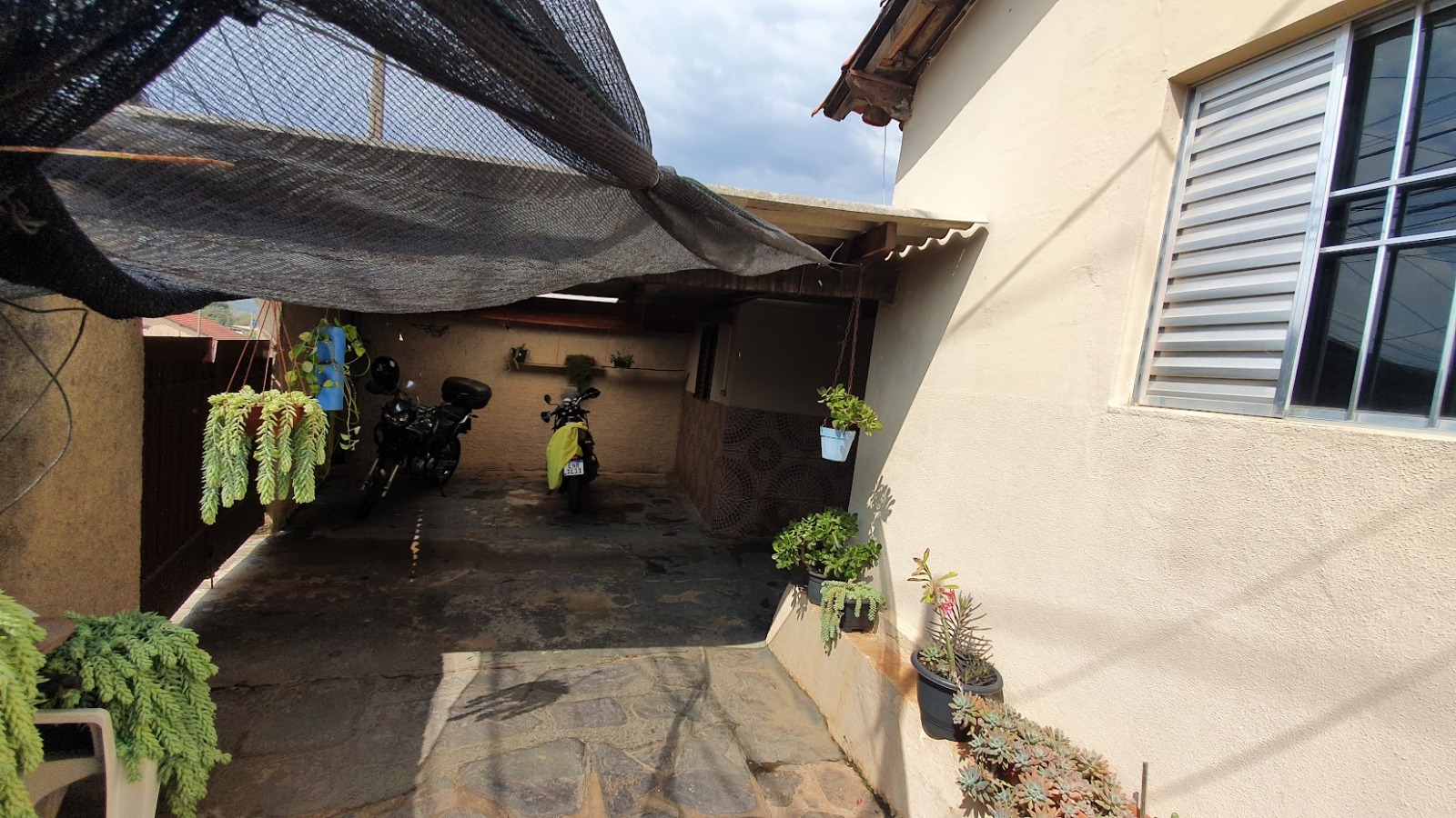 Casa antiga, ponto comercial a venda ou troca em Vila Pedroso Votorantim SP