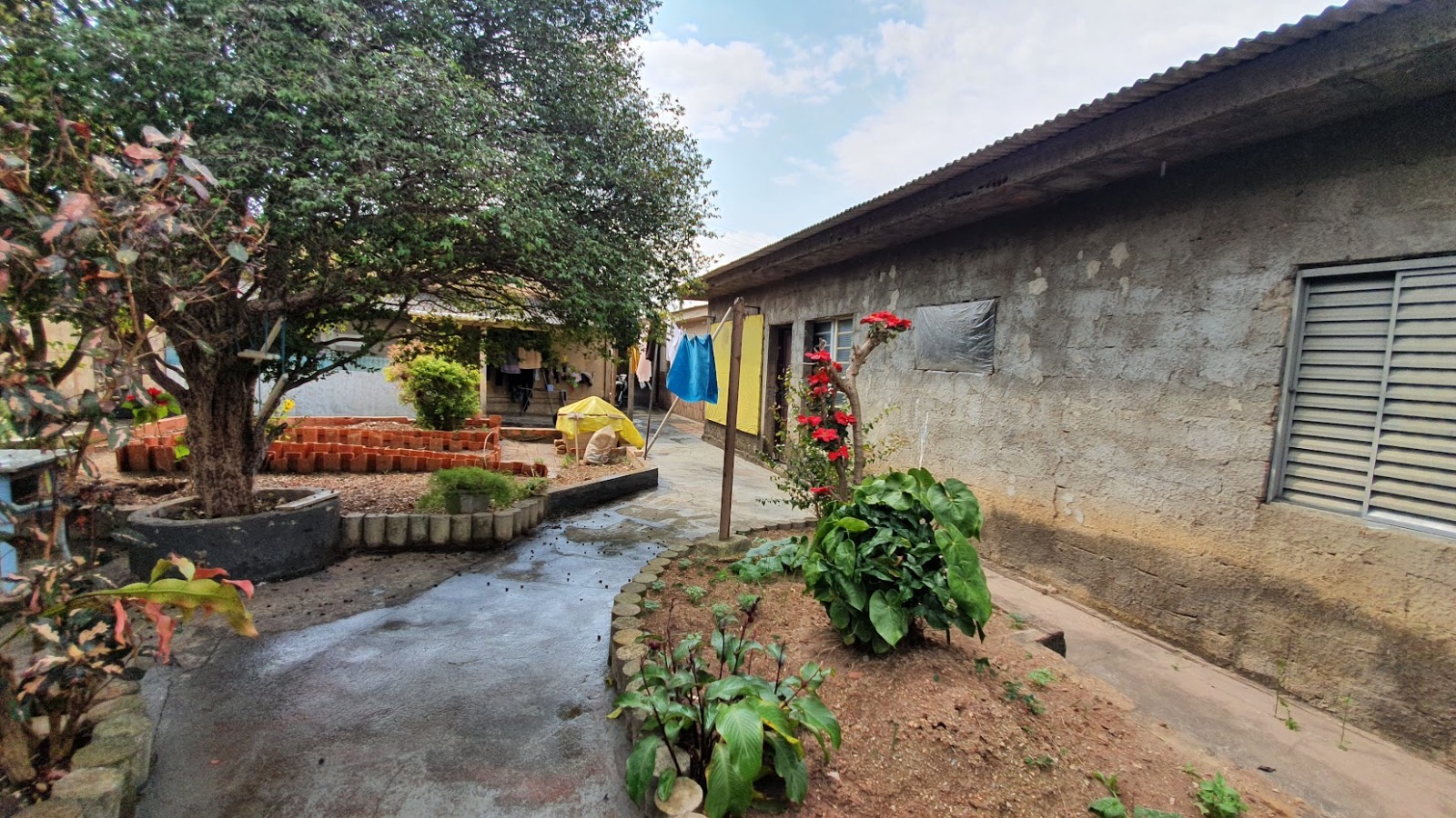 Casa antiga, ponto comercial a venda ou troca em Vila Pedroso Votorantim SP