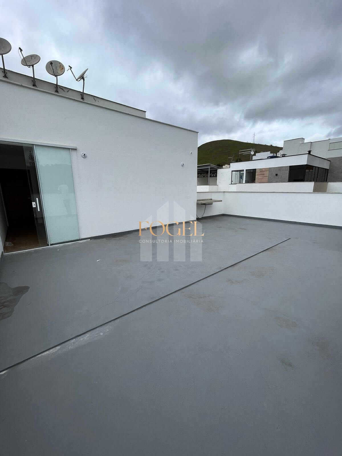 Recanto da Mata - Cobertura 3/4 – 2 Suítes - 2 Vagas na garagem