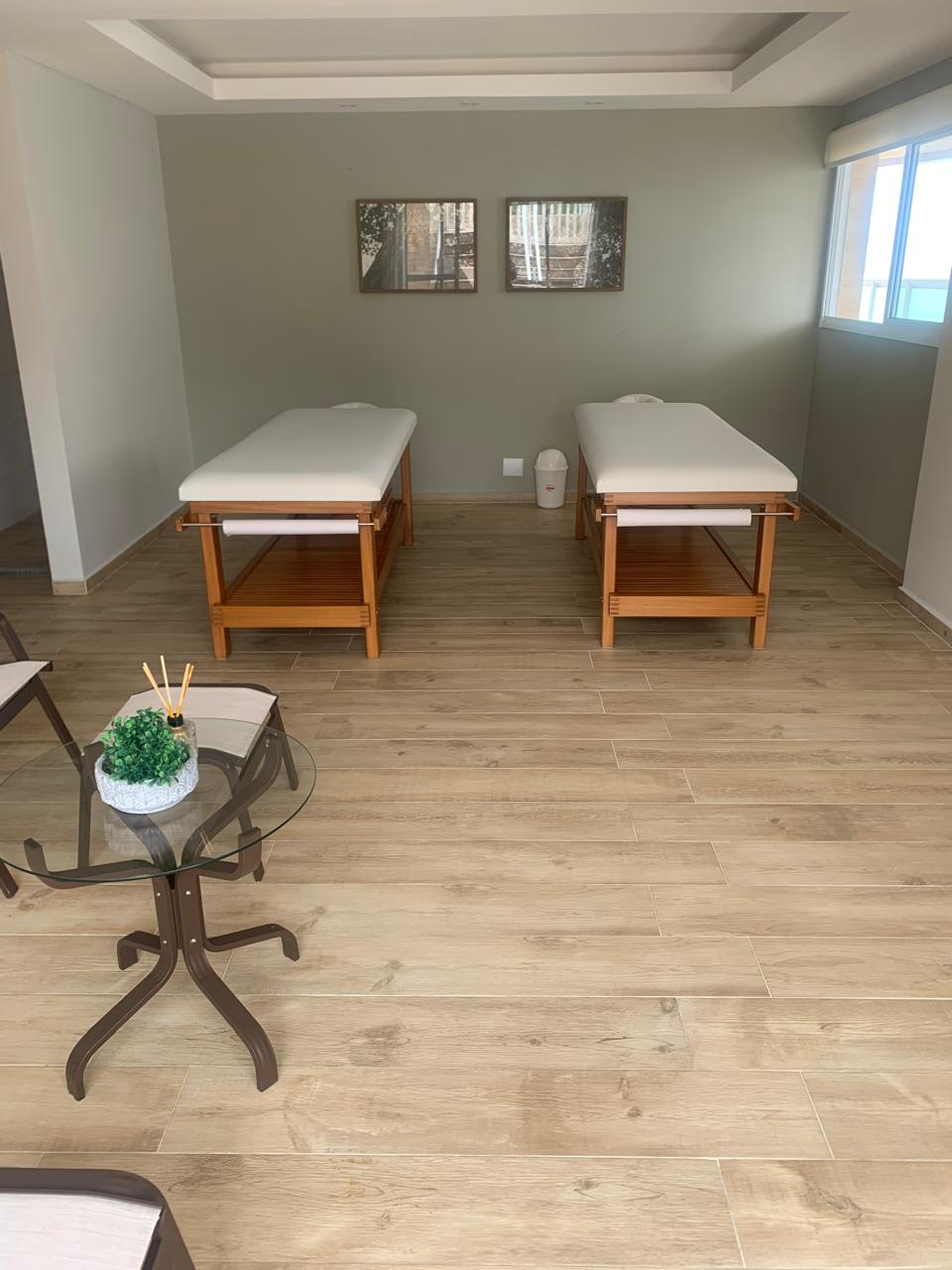  Apartamento Frente para o Mar  Condomínio Royal Garden  Mongaguá  77 m²  Porteira Fechada Vista Deslumbrante!  Se você busca conforto, exclusividade e uma localização privilegiada, esta é a oportunidade ideal! Lindo apartamento no Condomínio Royal Garden, em Mongaguá, com vista frontal para o mar e lazer completo.  ✨ 