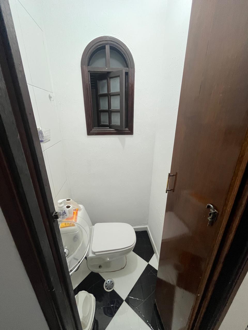  Sobrado à venda na Vila Ré – Zona Leste de São Paulo  Localização excelente – A apenas 1 km do Metrô Patriarca  Se você busca conforto, praticidade e uma localização privilegiada, este sobrado é ideal para você!