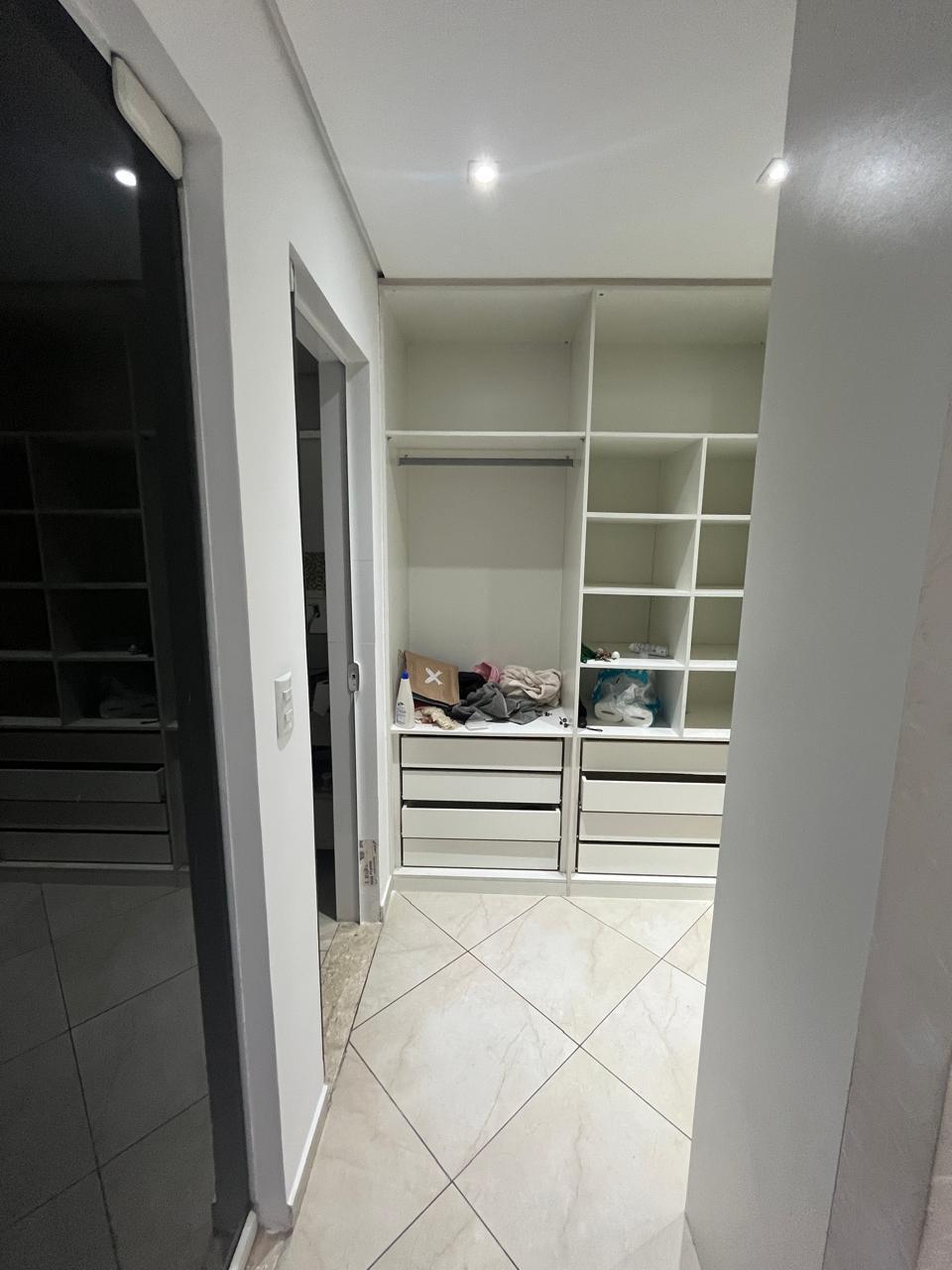  Sobrado à venda na Vila Ré – Zona Leste de São Paulo  Localização excelente – A apenas 1 km do Metrô Patriarca  Se você busca conforto, praticidade e uma localização privilegiada, este sobrado é ideal para você!