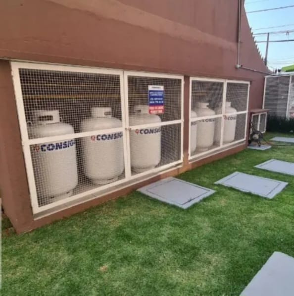  Lindo Apartamento com Vista Privilegiada – 24º Andar (Último Andar!)  Vila Matilde – Próximo ao Metrô  ✨ Destaques imperdíveis: ✔️ Vista livre de todas as janelas ✔️ Último andar – sem vizinhos acima ✔️ Divisa com apenas 1 apartamento ✔️ Ao lado do elevador ✔️ Condomínio novo com reconhecimento facial na portaria eletrônica ✔️ Clausura para segurança total