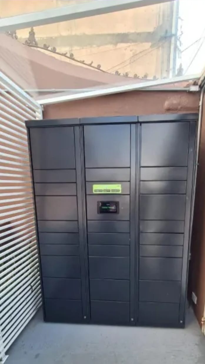  Lindo Apartamento com Vista Privilegiada – 24º Andar (Último Andar!)  Vila Matilde – Próximo ao Metrô  ✨ Destaques imperdíveis: ✔️ Vista livre de todas as janelas ✔️ Último andar – sem vizinhos acima ✔️ Divisa com apenas 1 apartamento ✔️ Ao lado do elevador ✔️ Condomínio novo com reconhecimento facial na portaria eletrônica ✔️ Clausura para segurança total