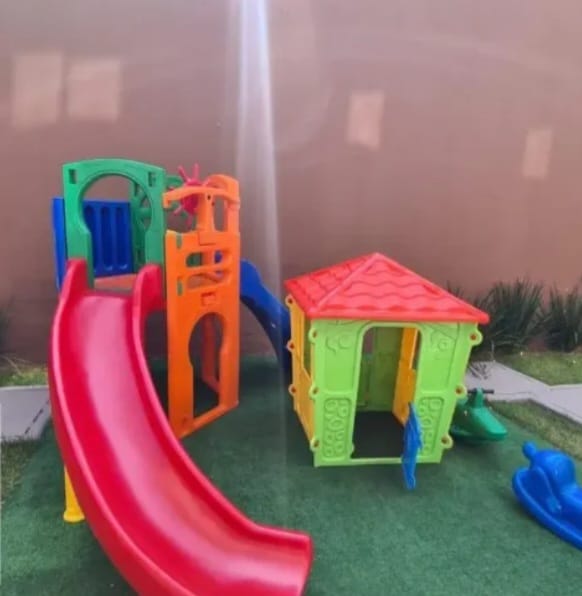  Lindo Apartamento com Vista Privilegiada – 24º Andar (Último Andar!)  Vila Matilde – Próximo ao Metrô  ✨ Destaques imperdíveis: ✔️ Vista livre de todas as janelas ✔️ Último andar – sem vizinhos acima ✔️ Divisa com apenas 1 apartamento ✔️ Ao lado do elevador ✔️ Condomínio novo com reconhecimento facial na portaria eletrônica ✔️ Clausura para segurança total