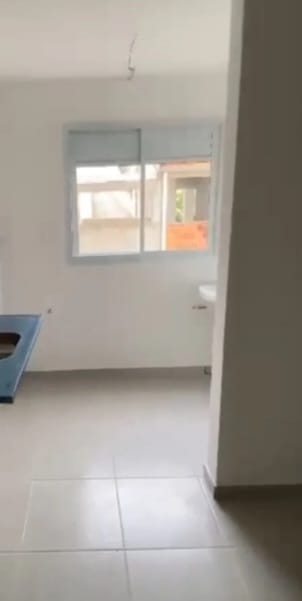  Lindo Apartamento com Vista Privilegiada – 24º Andar (Último Andar!)  Vila Matilde – Próximo ao Metrô  ✨ Destaques imperdíveis: ✔️ Vista livre de todas as janelas ✔️ Último andar – sem vizinhos acima ✔️ Divisa com apenas 1 apartamento ✔️ Ao lado do elevador ✔️ Condomínio novo com reconhecimento facial na portaria eletrônica ✔️ Clausura para segurança total