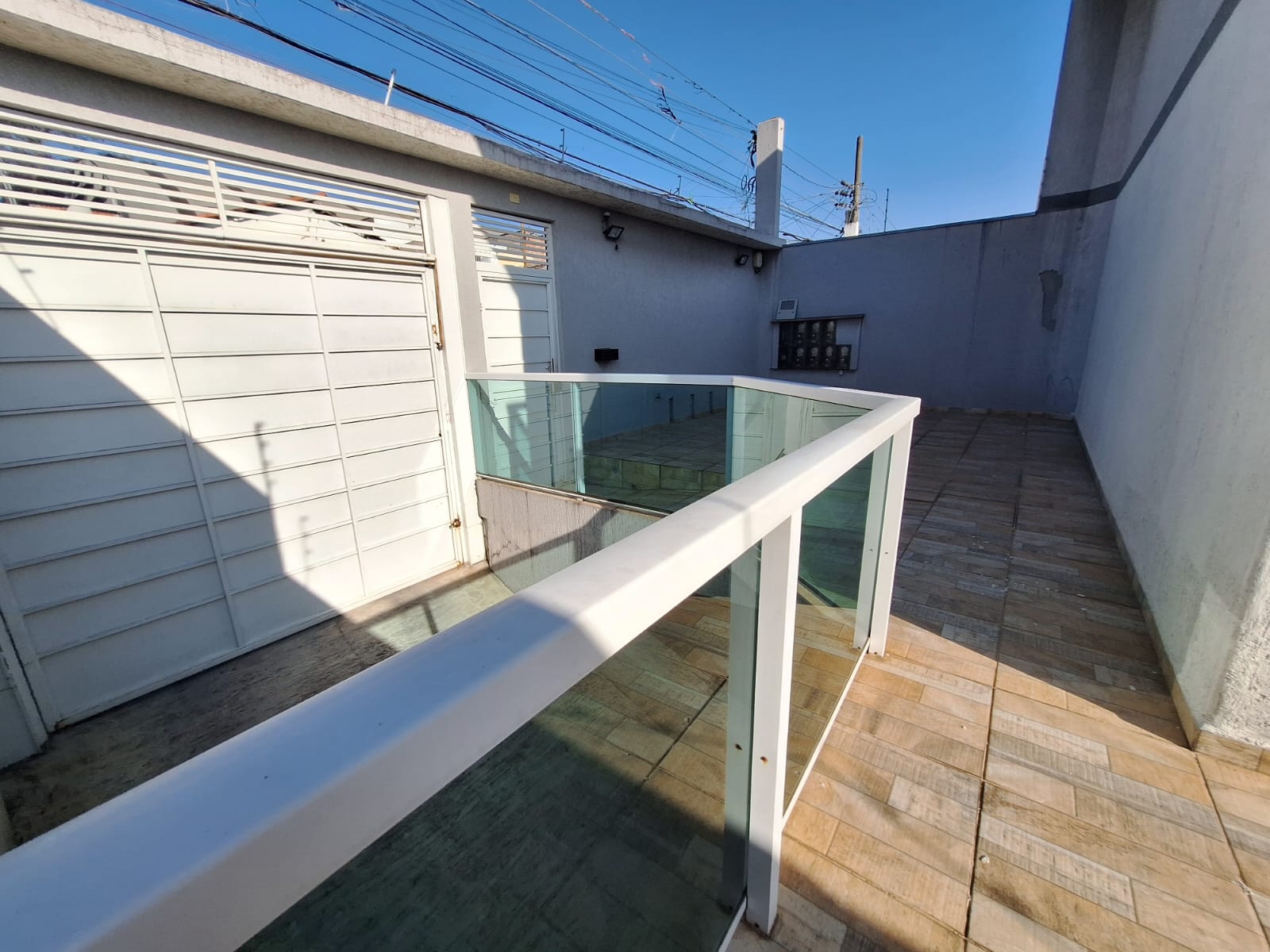 Sobrado à Venda  Itaim Paulista  ✨ Aproveite esta oportunidade única! ✨Localização: Rua Morro da Capoaba  Itaim Paulista Área: 60m² bem distribuídos  2 Suítes modernas  1 vagas de garagem  com vaga subterrânea para maior segurança e comodidade.