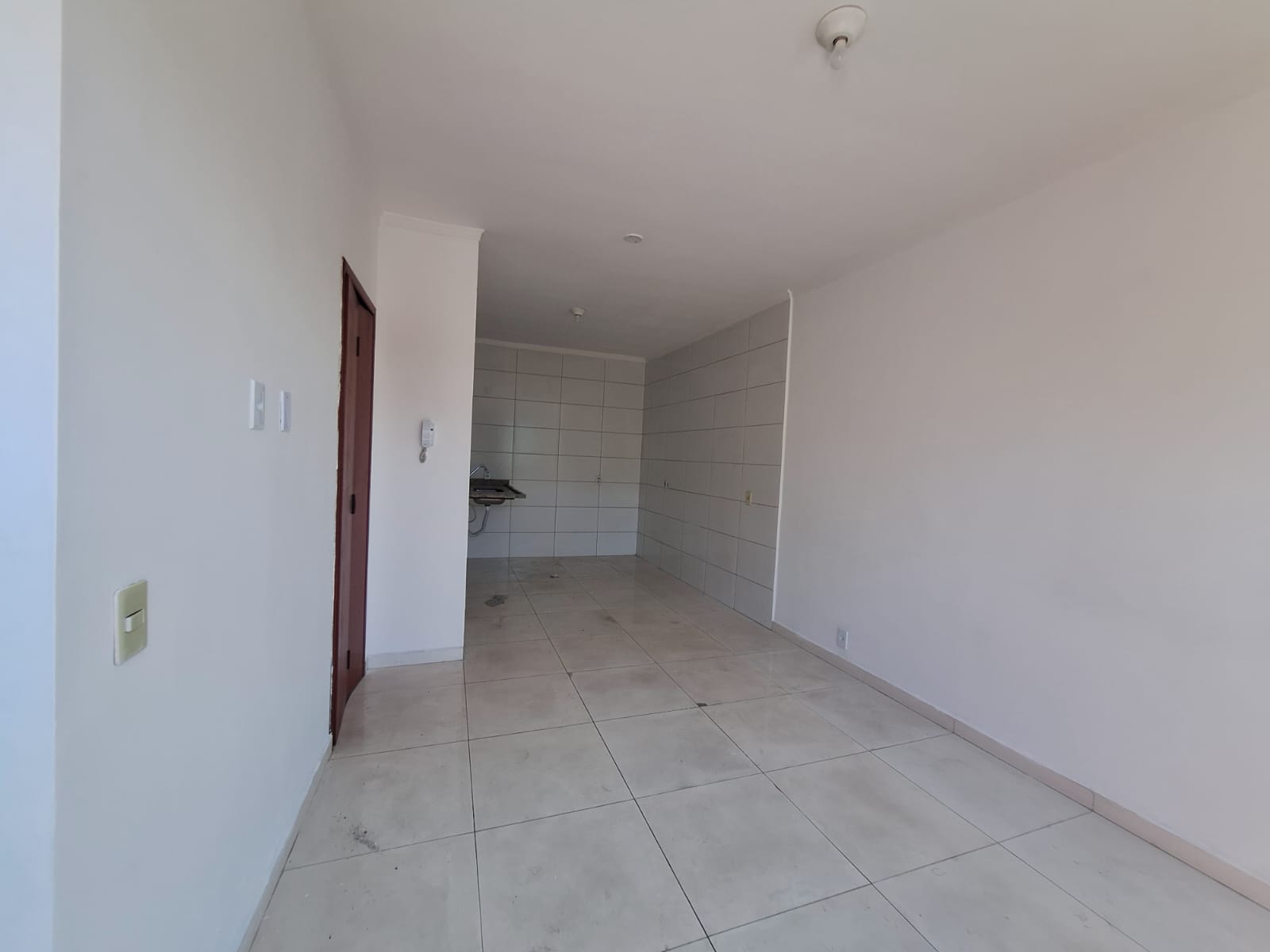 Sobrado à Venda  Itaim Paulista  ✨ Aproveite esta oportunidade única! ✨Localização: Rua Morro da Capoaba  Itaim Paulista Área: 60m² bem distribuídos  2 Suítes modernas  1 vagas de garagem  com vaga subterrânea para maior segurança e comodidade.