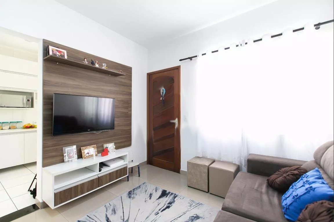  Casa aconchegante e bem localizada – 65m² de construção  Esta charmosa casa oferece conforto e praticidade, perfeita para quem busca qualidade de vida.   Localização privilegiada:  A apenas 10 minutos da Neo Química Arena