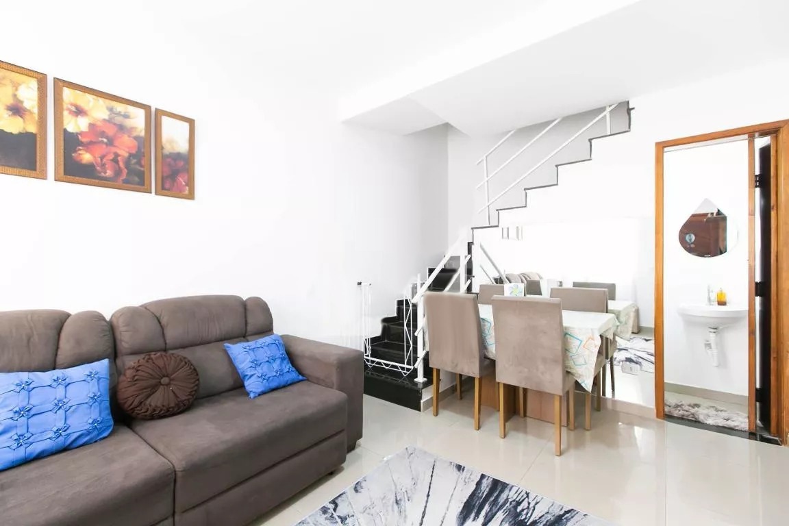  Casa aconchegante e bem localizada – 65m² de construção  Esta charmosa casa oferece conforto e praticidade, perfeita para quem busca qualidade de vida.   Localização privilegiada:  A apenas 10 minutos da Neo Química Arena