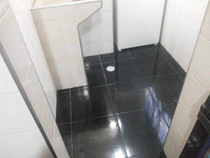 Apartamento Reformado – 56m²  2 Dorms  1 vaga de garagem coberta e fechada   Excelente localização:  Próximo ao Supermercado Negreiros  Bairro tranquilo e de fácil acesso