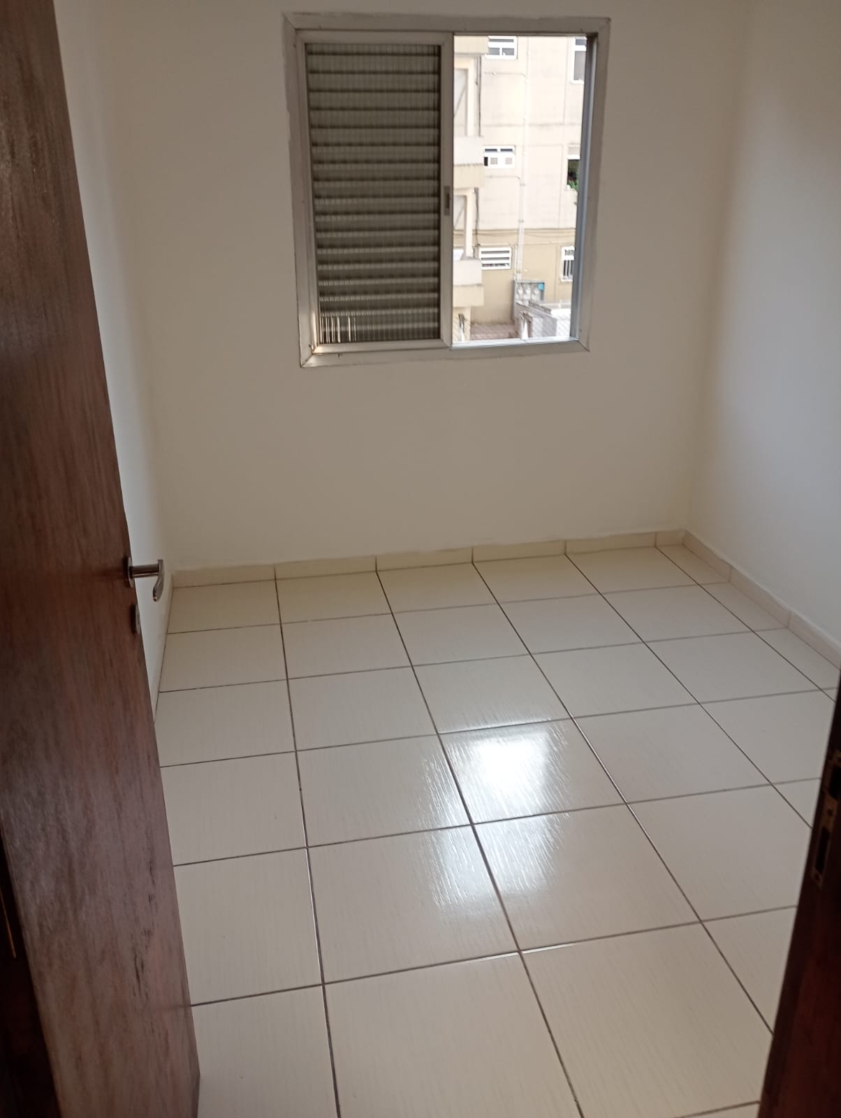  Apartamento à Venda – Rua Carlo Albacini, José Bonifácio – SP  ✨ Pronto para morar! Imóvel desocupado, recém-pintado e muito bem localizado.  45 m²  2 dormitórios  Bairro tranquilo e familiar