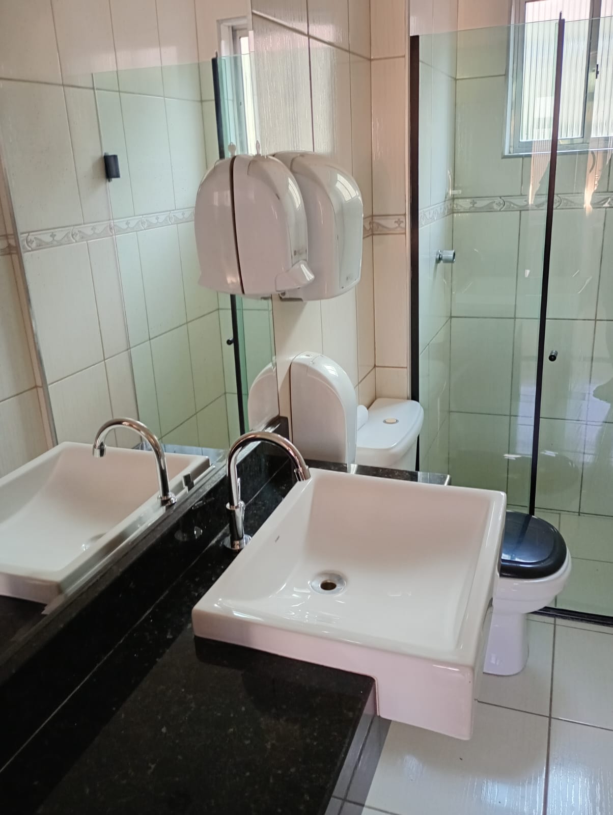  Apartamento à Venda – Rua Carlo Albacini, José Bonifácio – SP  ✨ Pronto para morar! Imóvel desocupado, recém-pintado e muito bem localizado.  45 m²  2 dormitórios  Bairro tranquilo e familiar