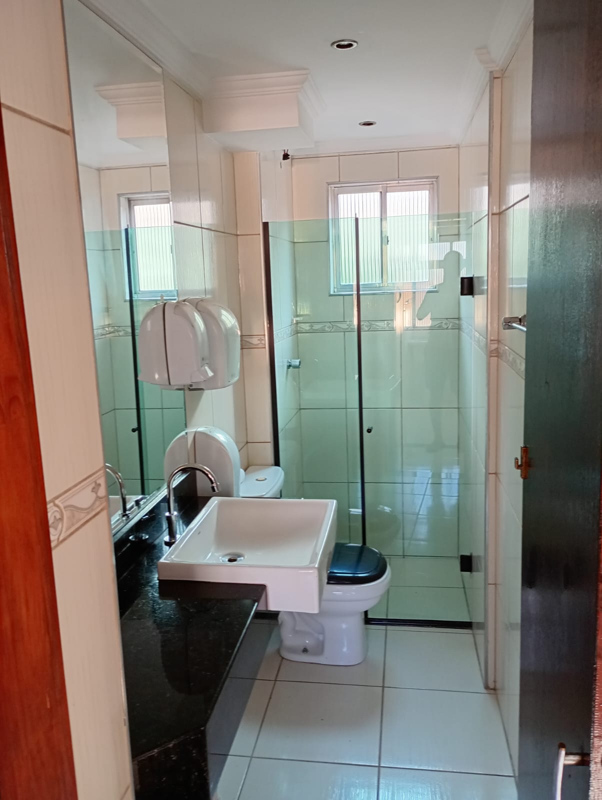  Apartamento à Venda – Rua Carlo Albacini, José Bonifácio – SP  ✨ Pronto para morar! Imóvel desocupado, recém-pintado e muito bem localizado.  45 m²  2 dormitórios  Bairro tranquilo e familiar