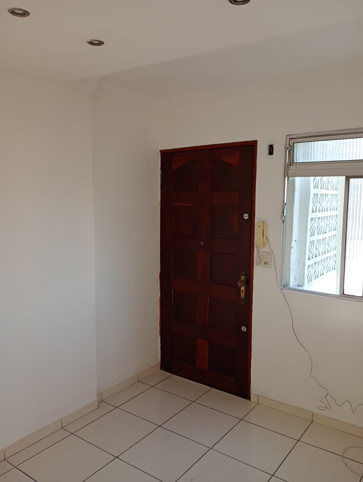  Apartamento à Venda – Rua Carlo Albacini, José Bonifácio – SP  ✨ Pronto para morar! Imóvel desocupado, recém-pintado e muito bem localizado.  45 m²  2 dormitórios  Bairro tranquilo e familiar