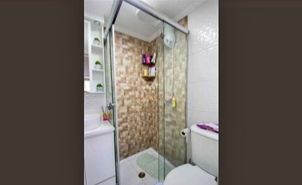 Apartamento à Venda – Cidade Líder  ✨ Destaques do Imóvel:  2 dormitórios planejados  112 m² totalmente mobiliado “porteira fechada”  Sala com sofá e painel de TV  Cozinha planejada com geladeira e micro-ondas  Quartos planejados, cama queen  Área superior com churrasqueira, máquina de lavar e armário  Espaço para escritório com mesa e cadeira  Excelente localização em Cidade Líder.