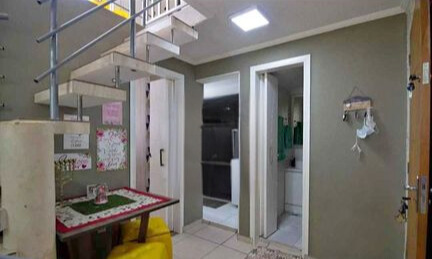 Apartamento à Venda – Cidade Líder  ✨ Destaques do Imóvel:  2 dormitórios planejados  112 m² totalmente mobiliado “porteira fechada”  Sala com sofá e painel de TV  Cozinha planejada com geladeira e micro-ondas  Quartos planejados, cama queen  Área superior com churrasqueira, máquina de lavar e armário  Espaço para escritório com mesa e cadeira  Excelente localização em Cidade Líder.