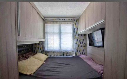 Apartamento à Venda – Cidade Líder  ✨ Destaques do Imóvel:  2 dormitórios planejados  112 m² totalmente mobiliado “porteira fechada”  Sala com sofá e painel de TV  Cozinha planejada com geladeira e micro-ondas  Quartos planejados, cama queen  Área superior com churrasqueira, máquina de lavar e armário  Espaço para escritório com mesa e cadeira  Excelente localização em Cidade Líder.