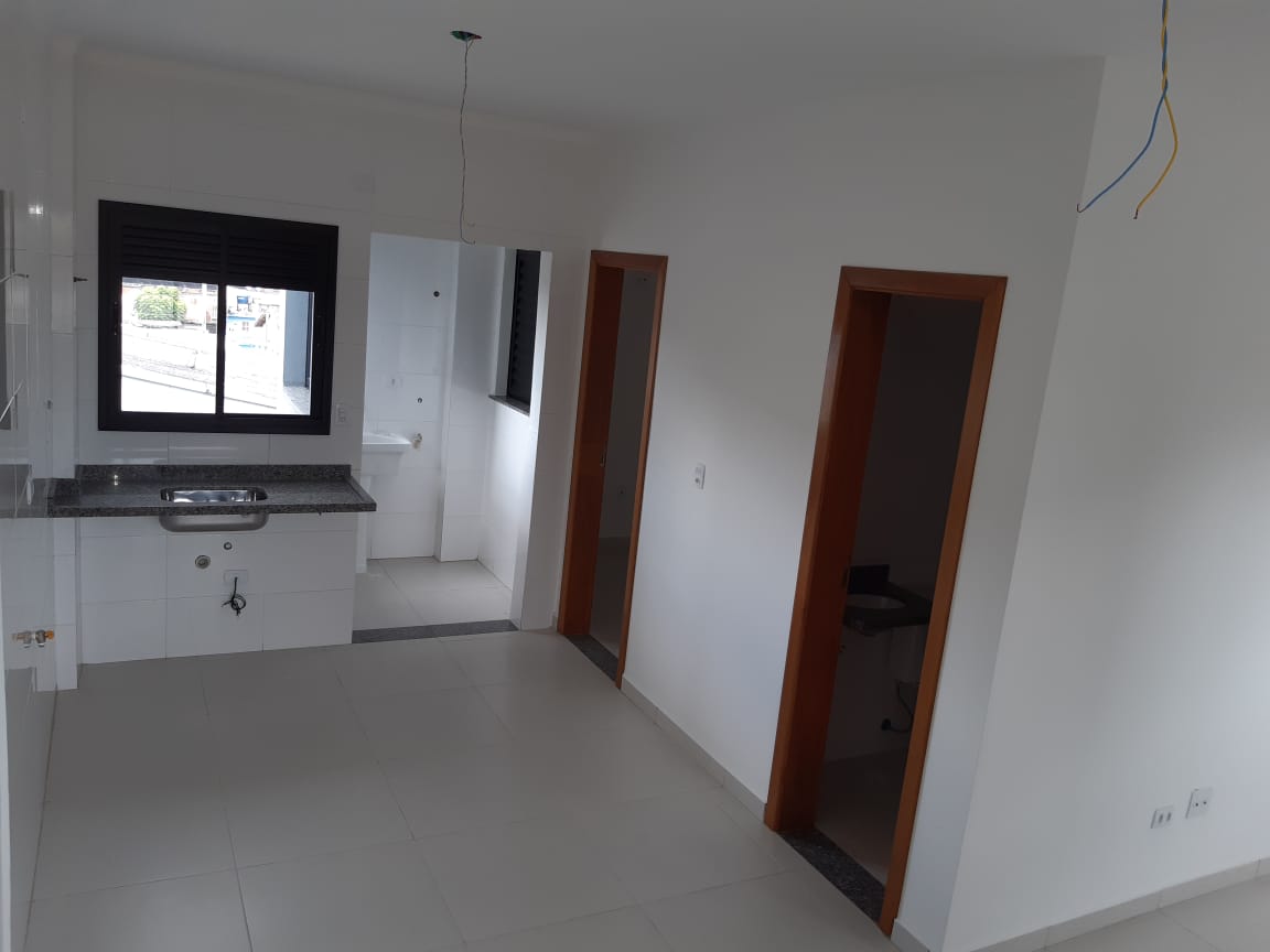 Lançamento – Apartamentos Novos em Artur Alvim   Prédio com 3 andares, unidades de 1 dormitório, sala, cozinha e banheiro. Acabamento moderno com piso em porcelanato e azulejos de primeira linha na cozinha e no banheiro.