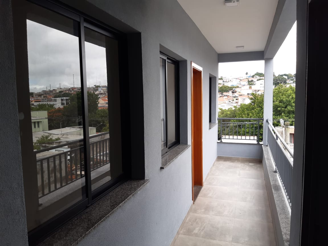 Lançamento – Apartamentos Novos em Artur Alvim   Prédio com 3 andares, unidades de 1 dormitório, sala, cozinha e banheiro. Acabamento moderno com piso em porcelanato e azulejos de primeira linha na cozinha e no banheiro.