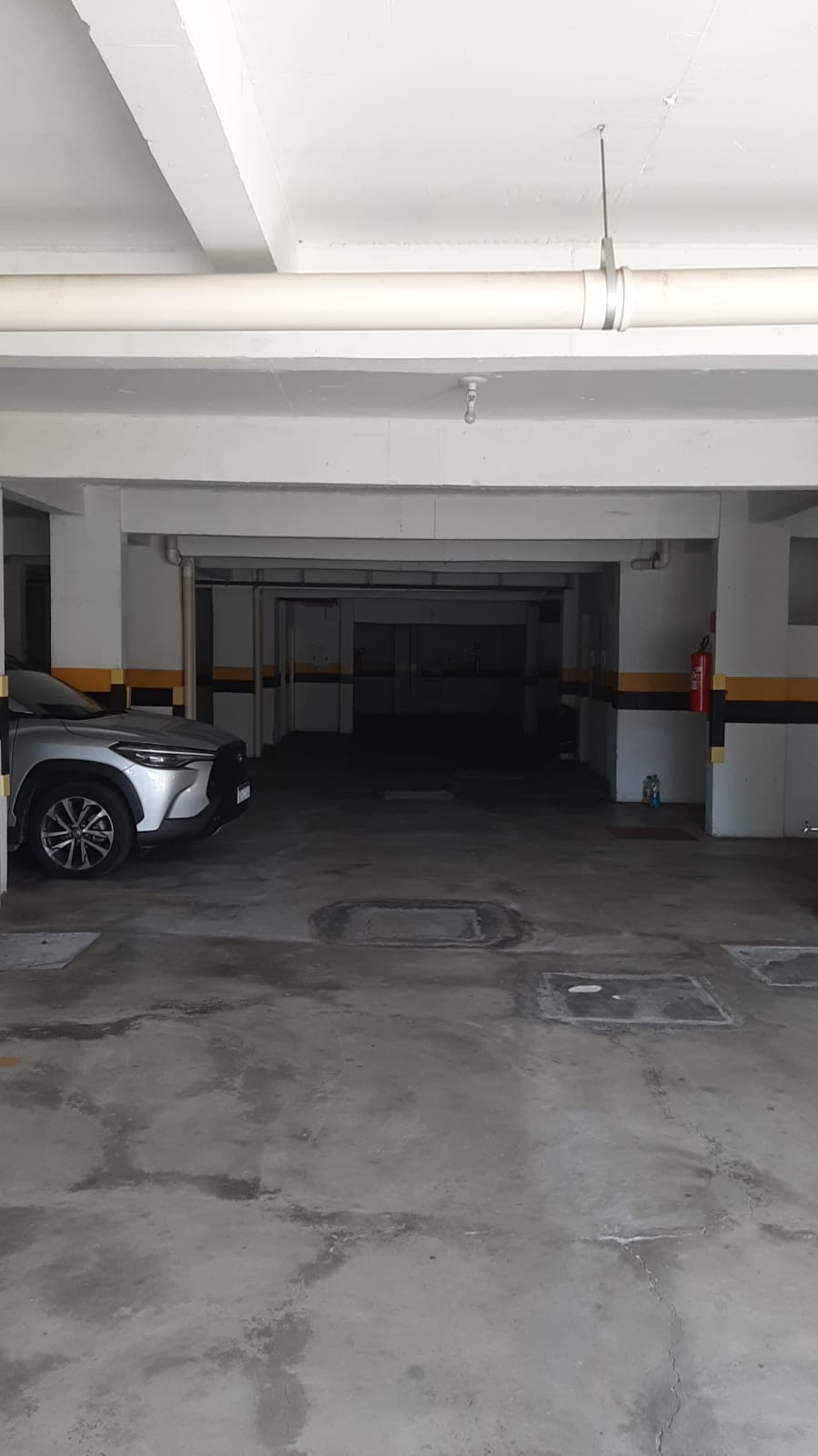  APARTAMENTO COM DESCONTO IMPERDÍVEL!   Jardim Imperador  Apenas 2 km do Shopping Aricanduva!   2 Dormitórios  1 Vaga Coberta Definitiva  Condomínio com elevador, salão de festas, churrasqueira e playground