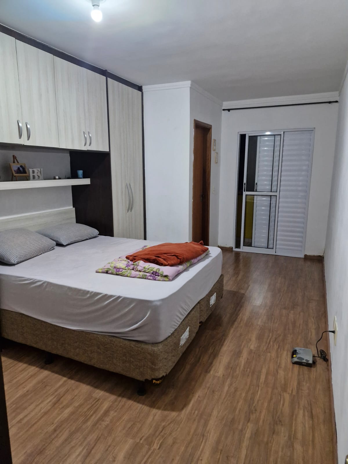  Sobrado à Venda  Vila União  ✨ Conforto, praticidade e localização privilegiada!   Apenas 5 minutos do metrô Artur Alvim  2 minutos da Tiquatira   Detalhes do imóvel:  112 m² de área útil  2 dormitórios  2 suítes com varanda