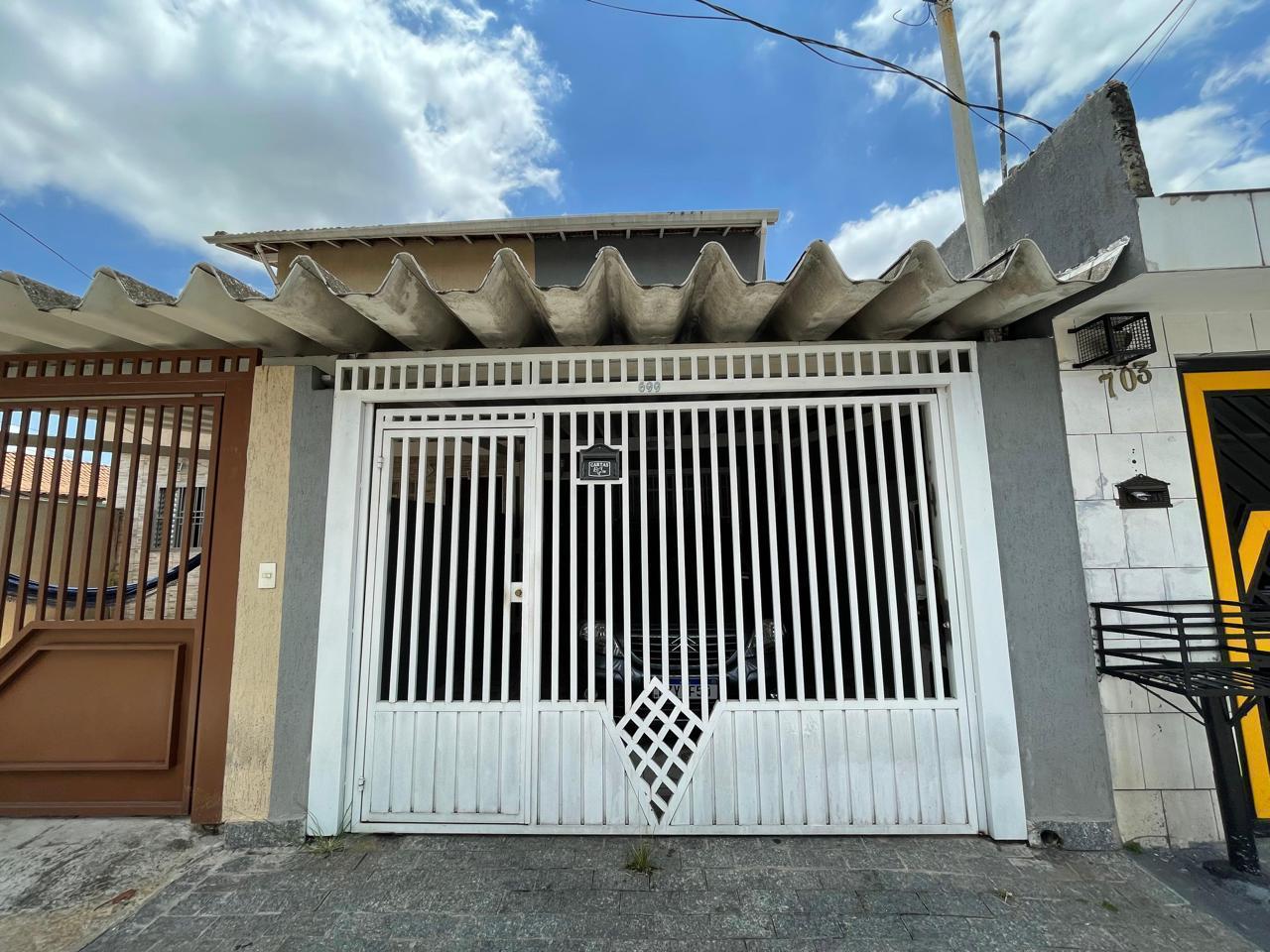  Sobrado Reformado na Vila Talarico 110m²  Este lindo sobrado oferece conforto e praticidade em uma excelente localização!  ✨ Características do imóvel:  3 dormitórios (sendo 1 com sacada)  1 banheiro social + 1 lavabo  1 vaga de garagem coberta