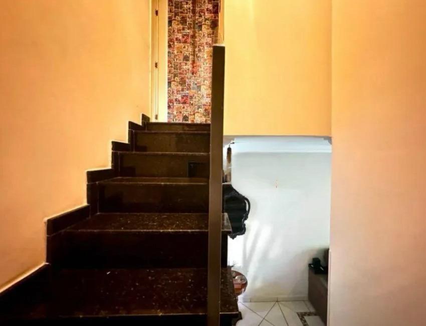  Sobrado Frontal no Jardim Marabá – Completo e Pronto para Morar!  Este belíssimo sobrado oferece conforto, modernidade e lazer em um só lugar:  ✔️ 2 dormitórios amplos, ambos suítes com sacada ✔️ Sala espaçosa para dois ambientes ✔️ Cozinha ampla e funcional ✔️ Lavabo para maior praticidade ✔️ Charmosa área gourmet com churrasqueira já instalada