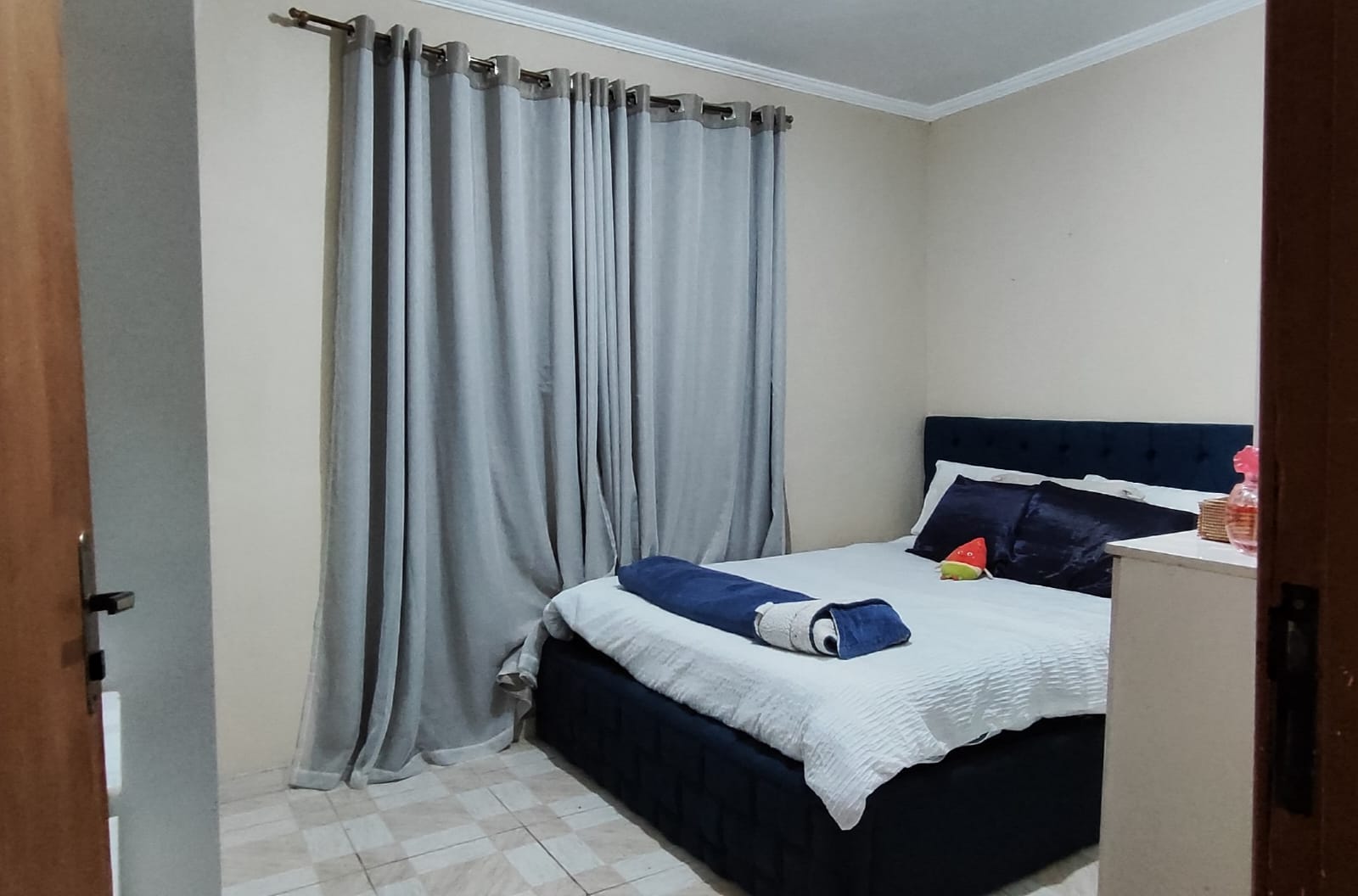  Sobrado no Parque Maria Luíza  Este aconchegante sobrado conta com: ✔️ 4 dormitórios (sendo 1 suíte) ✔️ 2 banheiros sociais ✔️ 2 salas espaçosas ✔️ Terraço arejado ✔️ Lavanderia ✔️ Quintal ✔️ Corredor lateral ✔️ 1 vaga de garagem coberta