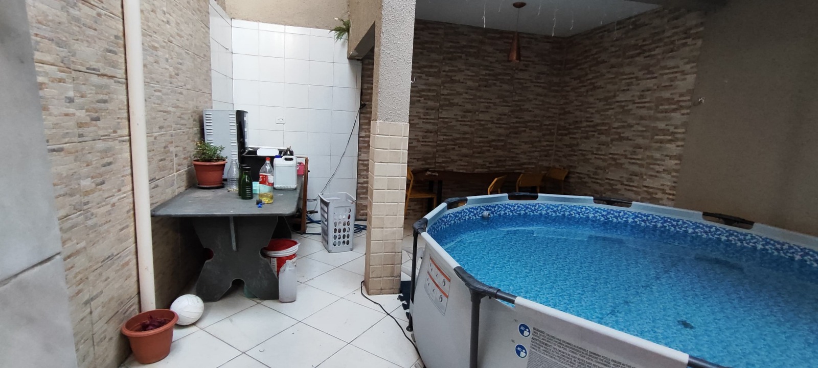  Sobrado no Parque Maria Luíza  Este aconchegante sobrado conta com: ✔️ 4 dormitórios (sendo 1 suíte) ✔️ 2 banheiros sociais ✔️ 2 salas espaçosas ✔️ Terraço arejado ✔️ Lavanderia ✔️ Quintal ✔️ Corredor lateral ✔️ 1 vaga de garagem coberta