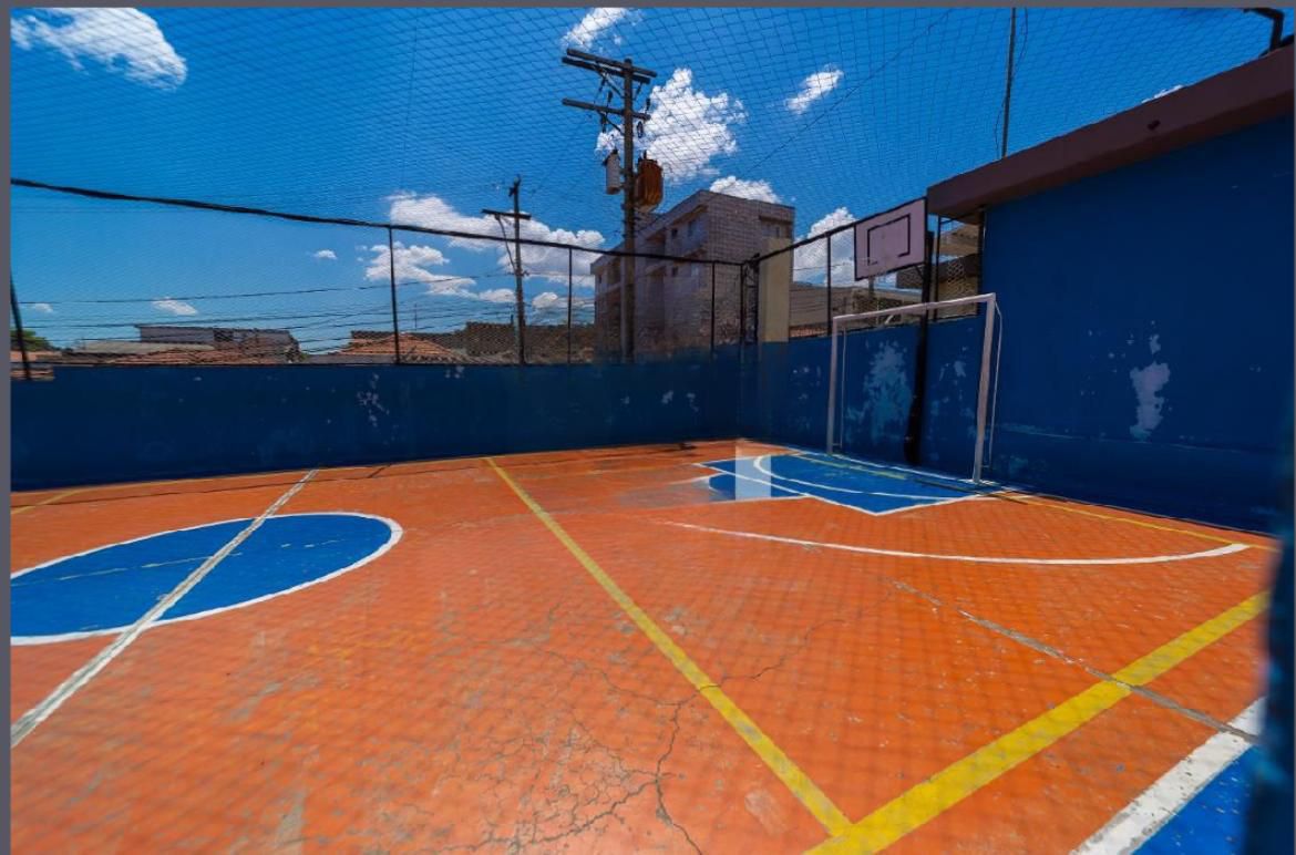 ✨ Seu novo lar no Jardim Penha! ✨   Apartamento moderno e aconchegante com 56m² bem distribuídos: ✔️ 2 dormitórios confortáveis ✔️ Sala com ótima iluminação ✔️ Cozinha prática e funcional ✔️ 1 vaga de garagem