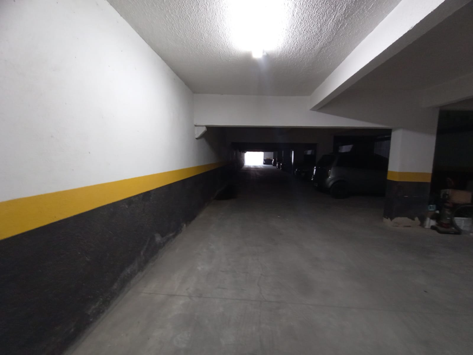  Casa em Condomínio Fechado na Vila Ré  Descubra o conforto e a praticidade desta linda casa em condomínio fechado, localizada em um dos bairros mais desejados da região.  ✨ Características do imóvel:  100 m² bem distribuídos  3 dormitórios, sendo 1 suíte  2 vagas de garagem