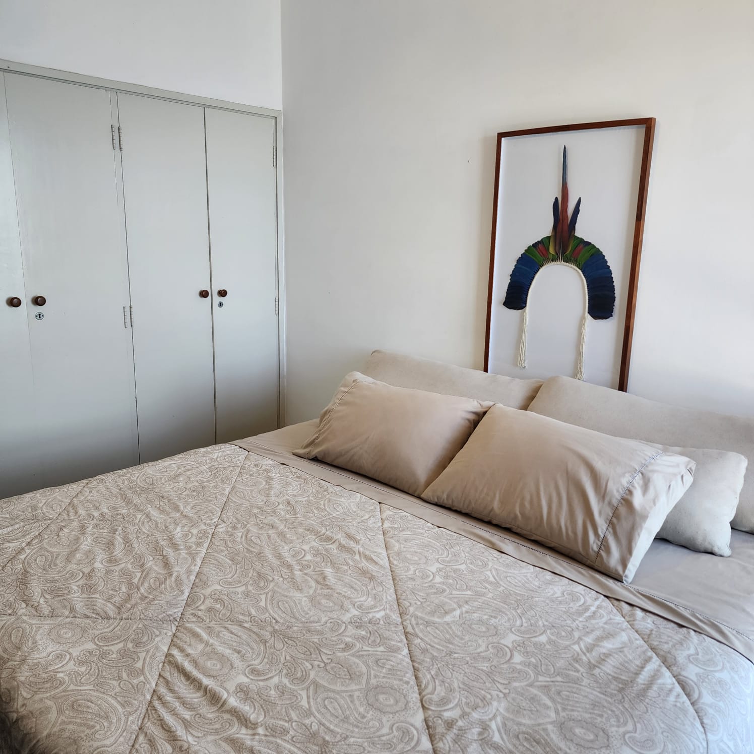  Apartamento Excelente no Morro do Maluf – Guarujá  Viva com qualidade de vida em um dos endereços mais privilegiados do Guarujá! Este apartamento de 130 m² oferece todo o espaço e conforto que você e sua família merecem.  ✨ Características do imóvel:  3 dormitórios, sendo 1 suíte