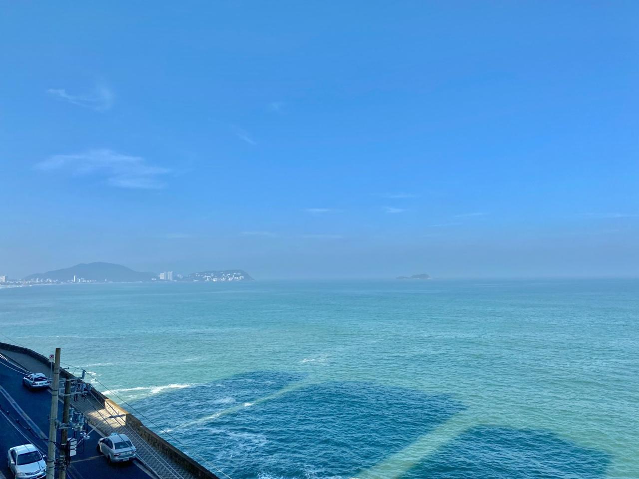  Apartamento Excelente no Morro do Maluf – Guarujá  Viva com qualidade de vida em um dos endereços mais privilegiados do Guarujá! Este apartamento de 130 m² oferece todo o espaço e conforto que você e sua família merecem.  ✨ Características do imóvel:  3 dormitórios, sendo 1 suíte