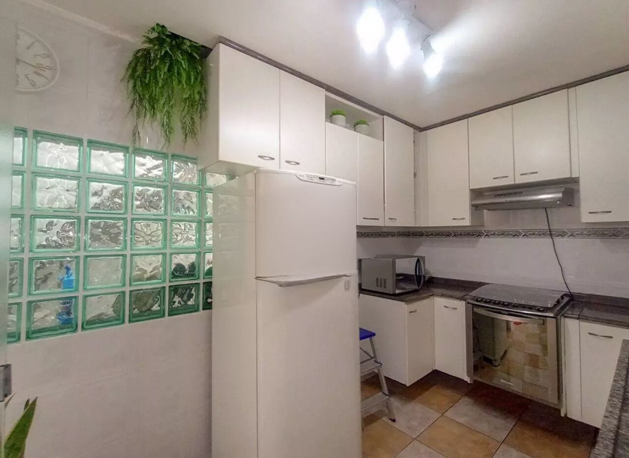  SOBRADO À VENDA – JARDIM ALTO ALEGRE  ✨ Destaques do imóvel:  3 dormitórios (sendo 1 suíte com closet)  4 banheiros  2 vagas de garagem  164m² de área construída  Sala de TV e Sala de Jantar  Cozinha ampla e lavanderia  Cobertura de lazer fechada com janelas de vidro – ideal para momentos de descanso e confraternização