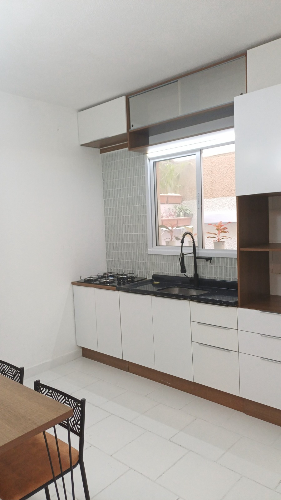  Sobrado à Venda – Itaim Paulista / SP  ✨ Sobrado em condomínio fechado – Porteira Fechada!  50m² bem distribuídos  2 dormitórios  1 vaga de garagem  Condomínio fechado, com segurança e tranquilidade  Porteira fechada – entre e more sem preocupações!