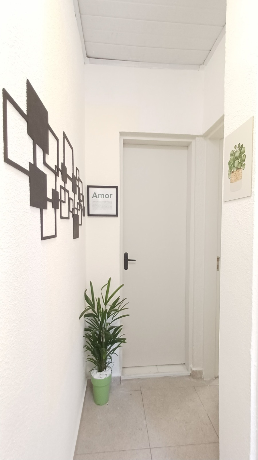  Sobrado à Venda – Itaim Paulista / SP  ✨ Sobrado em condomínio fechado – Porteira Fechada!  50m² bem distribuídos  2 dormitórios  1 vaga de garagem  Condomínio fechado, com segurança e tranquilidade  Porteira fechada – entre e more sem preocupações!